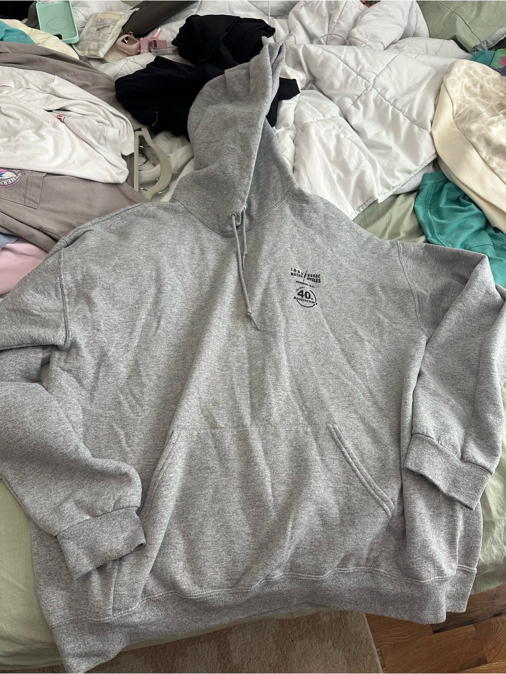 Gray Hooded Pullover Sweatshirt - Unbranded